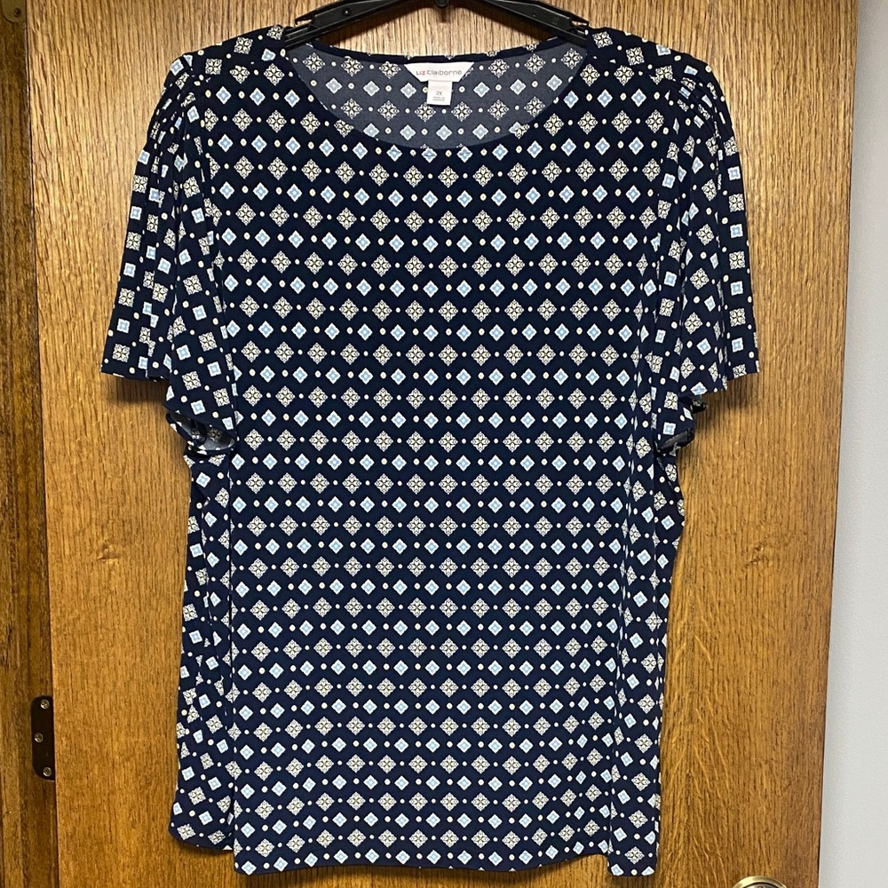 Liz Claiborne Navy and White Geometric Short Sleeve Top 2x